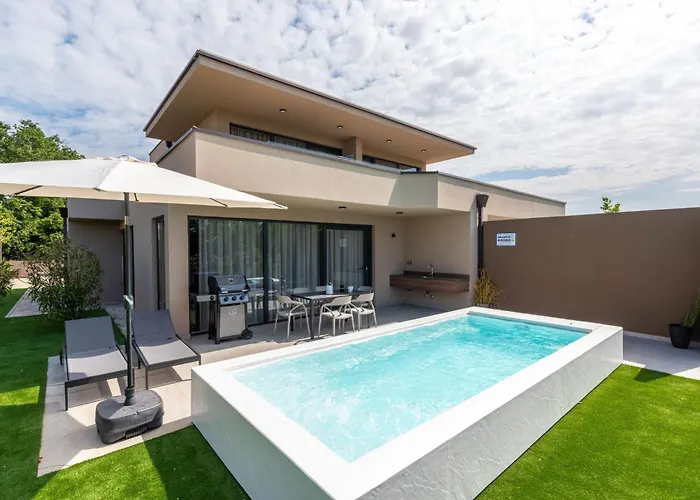 Appartamento Quercus Village App 10 Mit Privatem Pool By Interhome