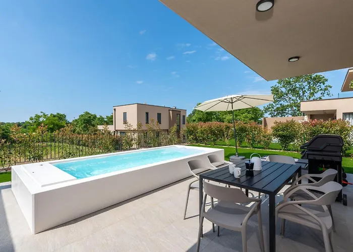 Quercus Village App 10 Mit Privatem Pool By Interhome