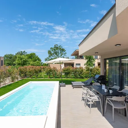 Quercus Village App 10 Mit Privatem Pool By Interhome 公寓 *