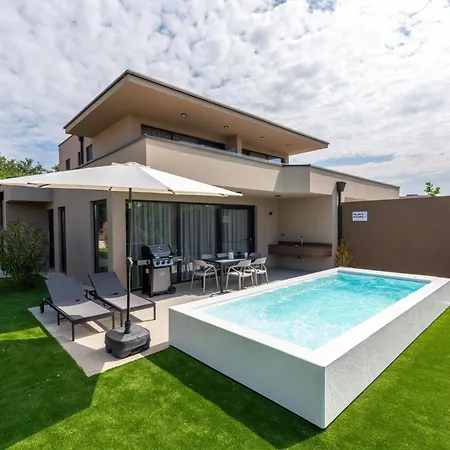 公寓 Quercus Village App 10 Mit Privatem Pool By Interhome 卡里高多