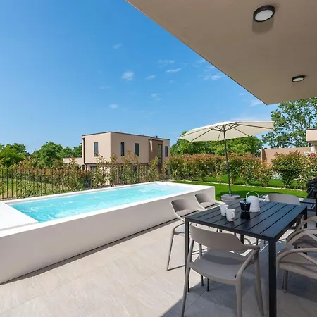 Quercus Village App 10 Mit Privatem Pool By Interhome